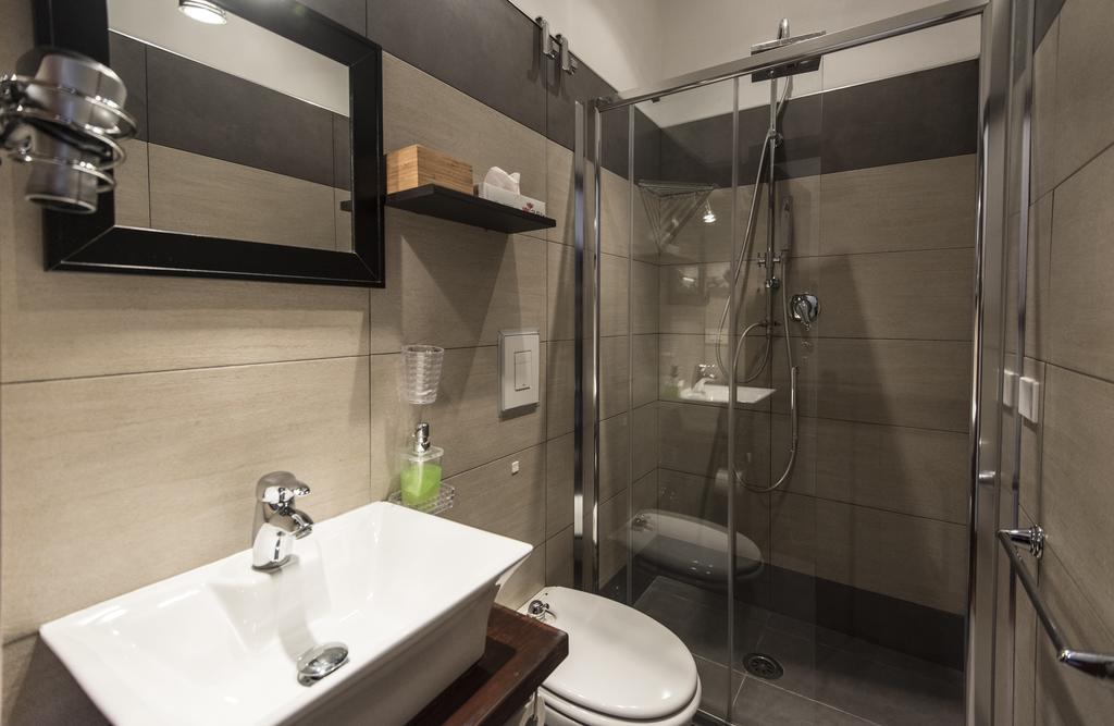 Vite Suites Guest House Rome Bagian luar foto